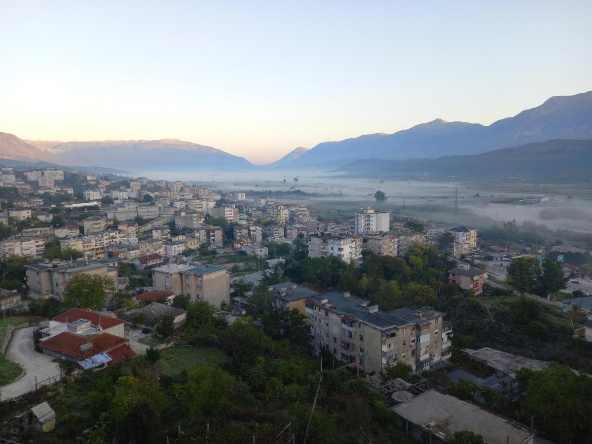 Vladimir Estate Hotel Gjirokastër Eksteriør bilde