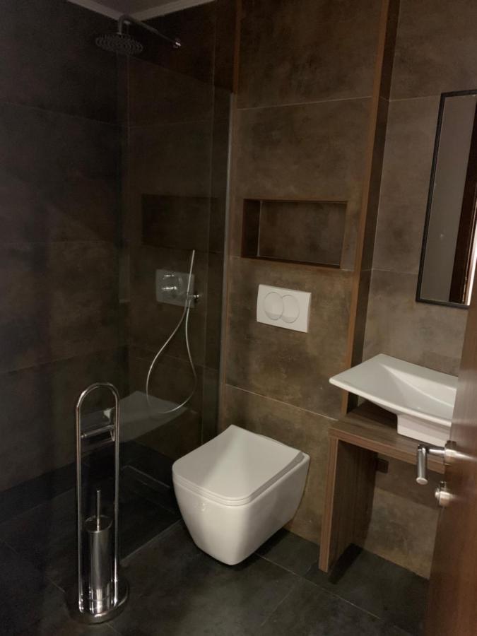 Vladimir Estate Hotel Gjirokastër Eksteriør bilde