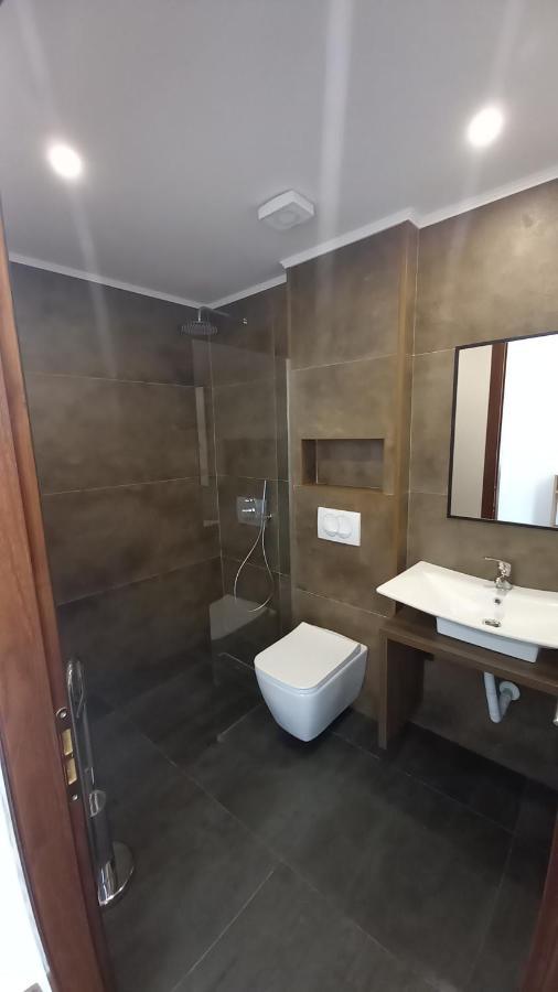 Vladimir Estate Hotel Gjirokastër Eksteriør bilde