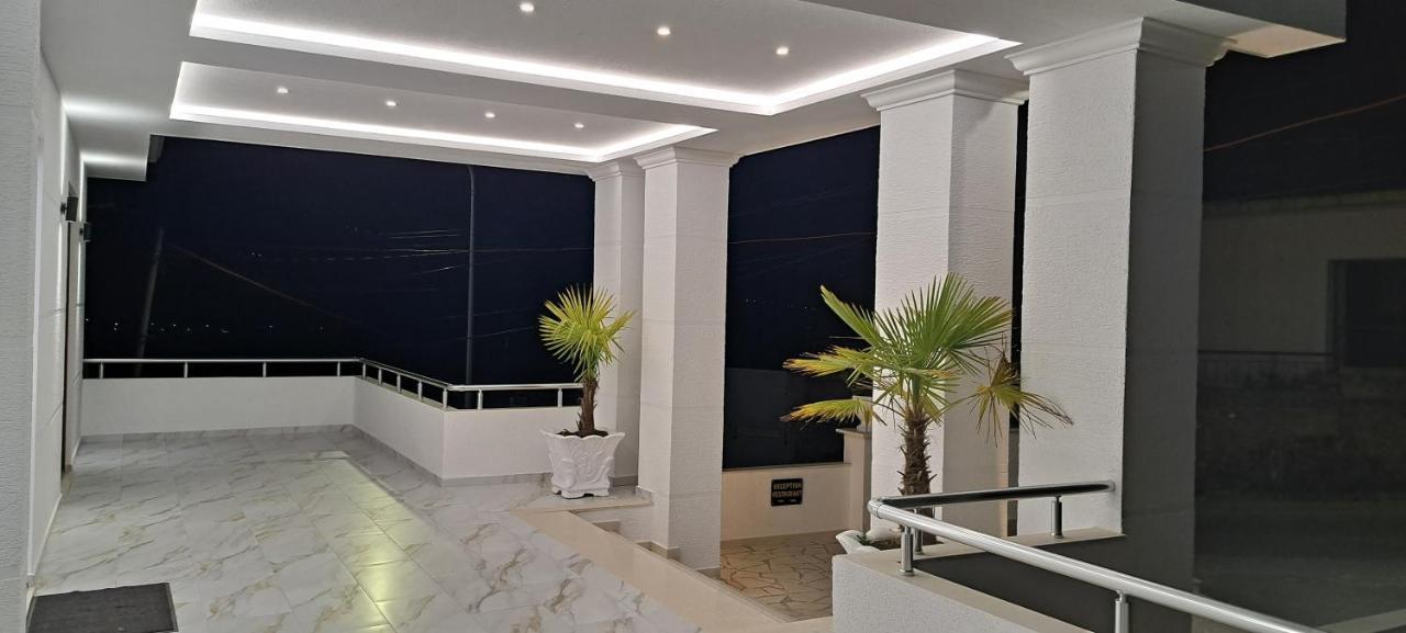 Vladimir Estate Hotel Gjirokastër Eksteriør bilde
