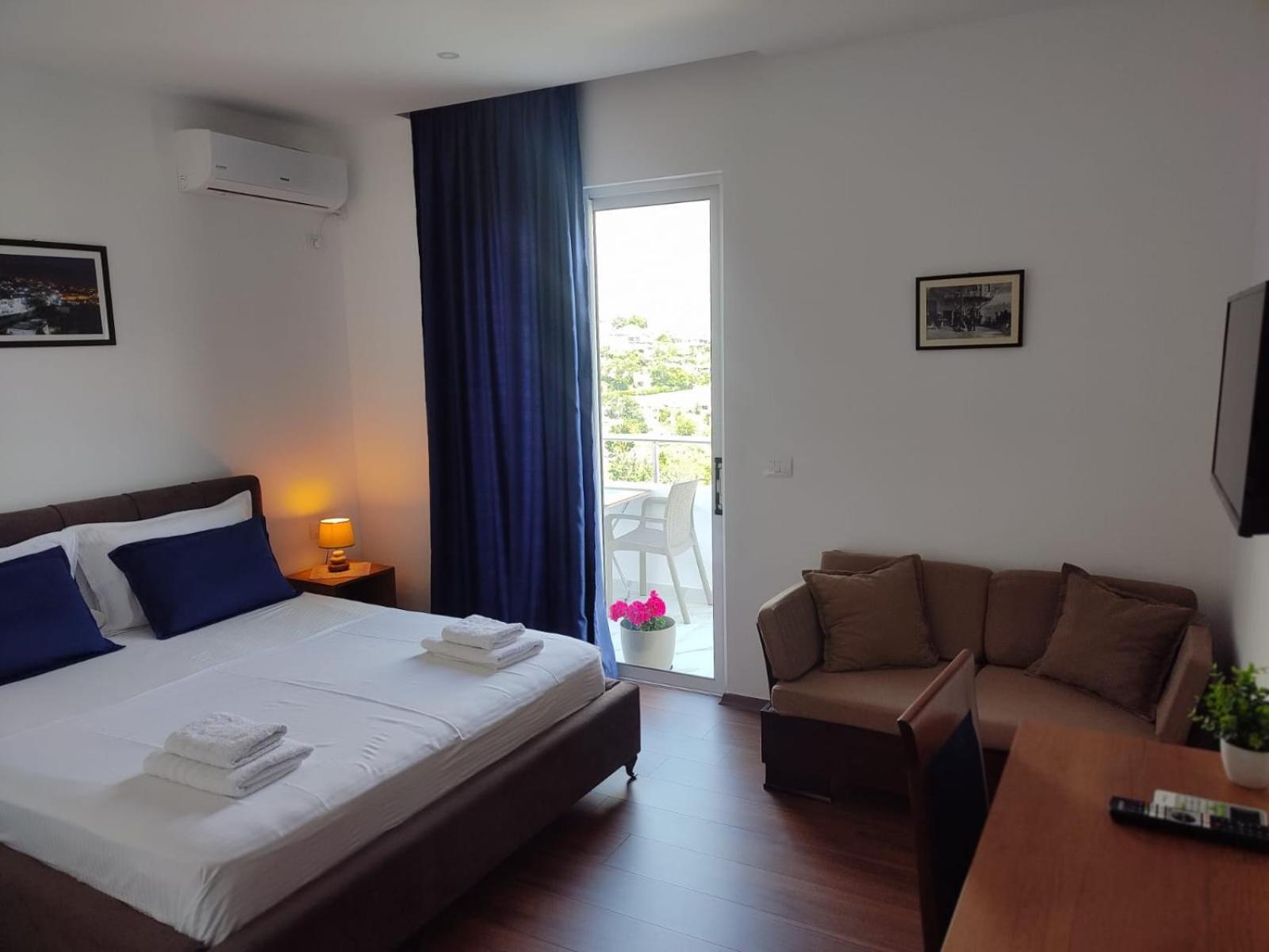 Vladimir Estate Hotel Gjirokastër Eksteriør bilde