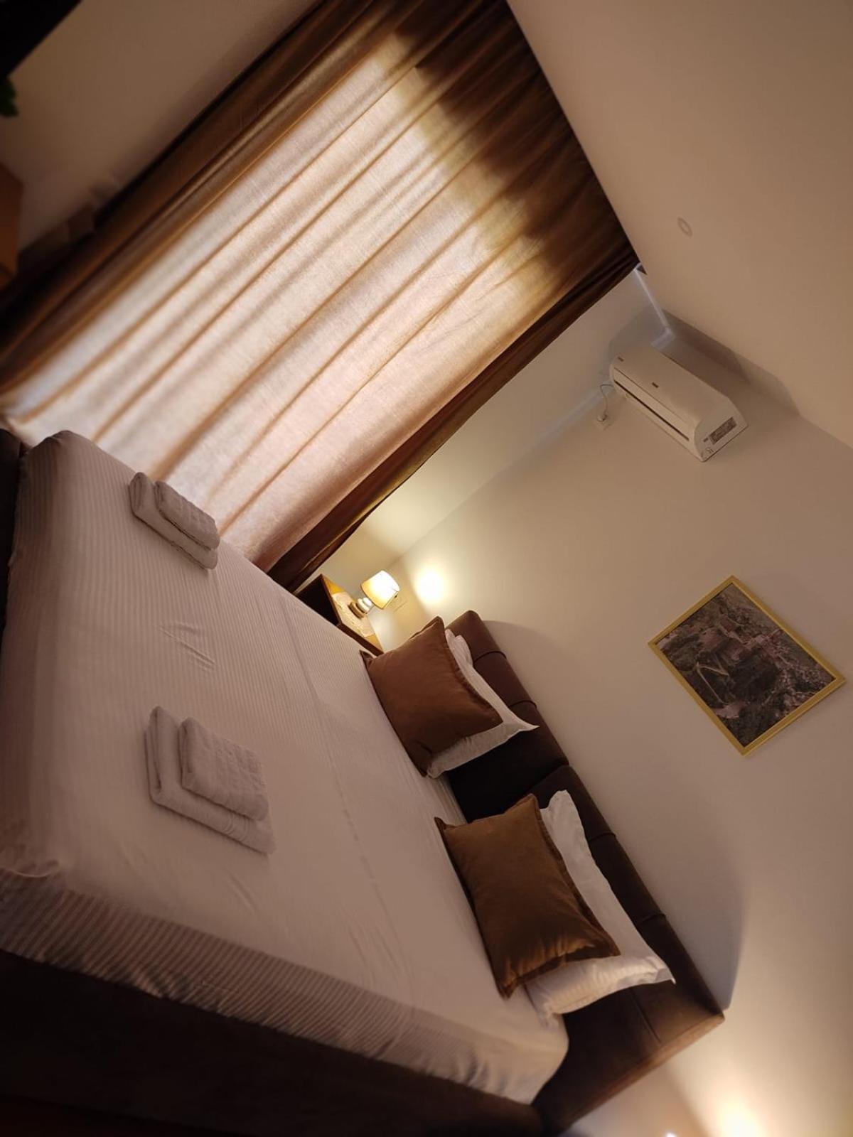 Vladimir Estate Hotel Gjirokastër Eksteriør bilde