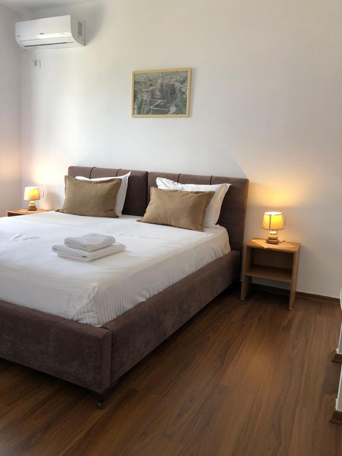 Vladimir Estate Hotel Gjirokastër Eksteriør bilde